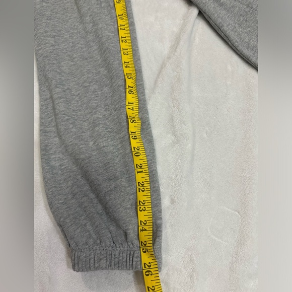 Two Rare Supermodel Essentials Victorias Secret Joggers - Picture 8 of 10